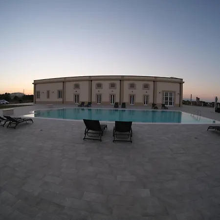Dimora Savarino With Pool Marzamemi