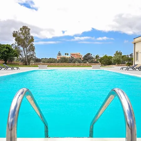 Dimora Savarino With Pool * Marzamemi