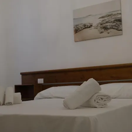 בית הארחה Dimora Savarino With Pool 4*