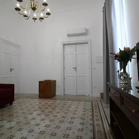 Dimora Savarino With Pool בית הארחה מרצאממי