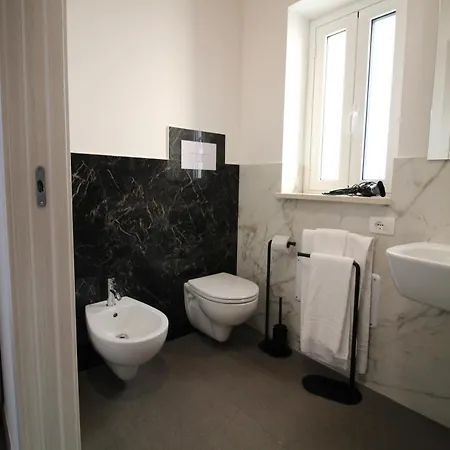 בית הארחה Dimora Savarino With Pool מרצאממי