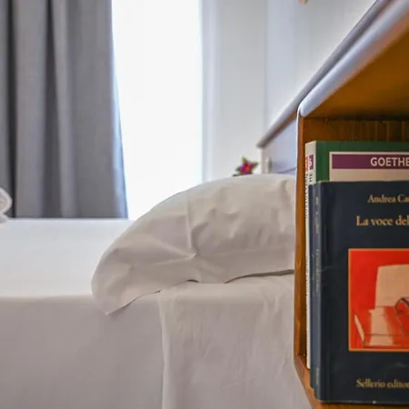 Dimora Savarino With Pool בית הארחה