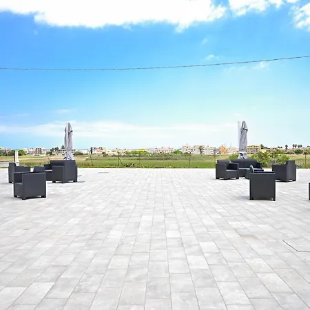 Dimora Savarino With Pool מרצאממי