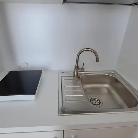 בית הארחה Dimora Savarino With Pool 4*