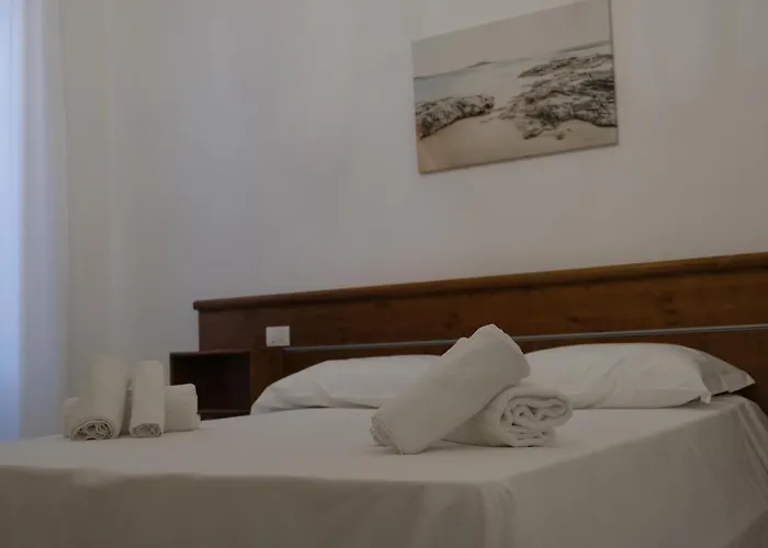 ゲストハウス Dimora Savarino With Pool 4*