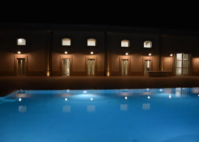Dimora Savarino With Pool マルツァメミ