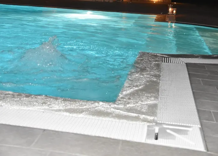 Dimora Savarino With Pool